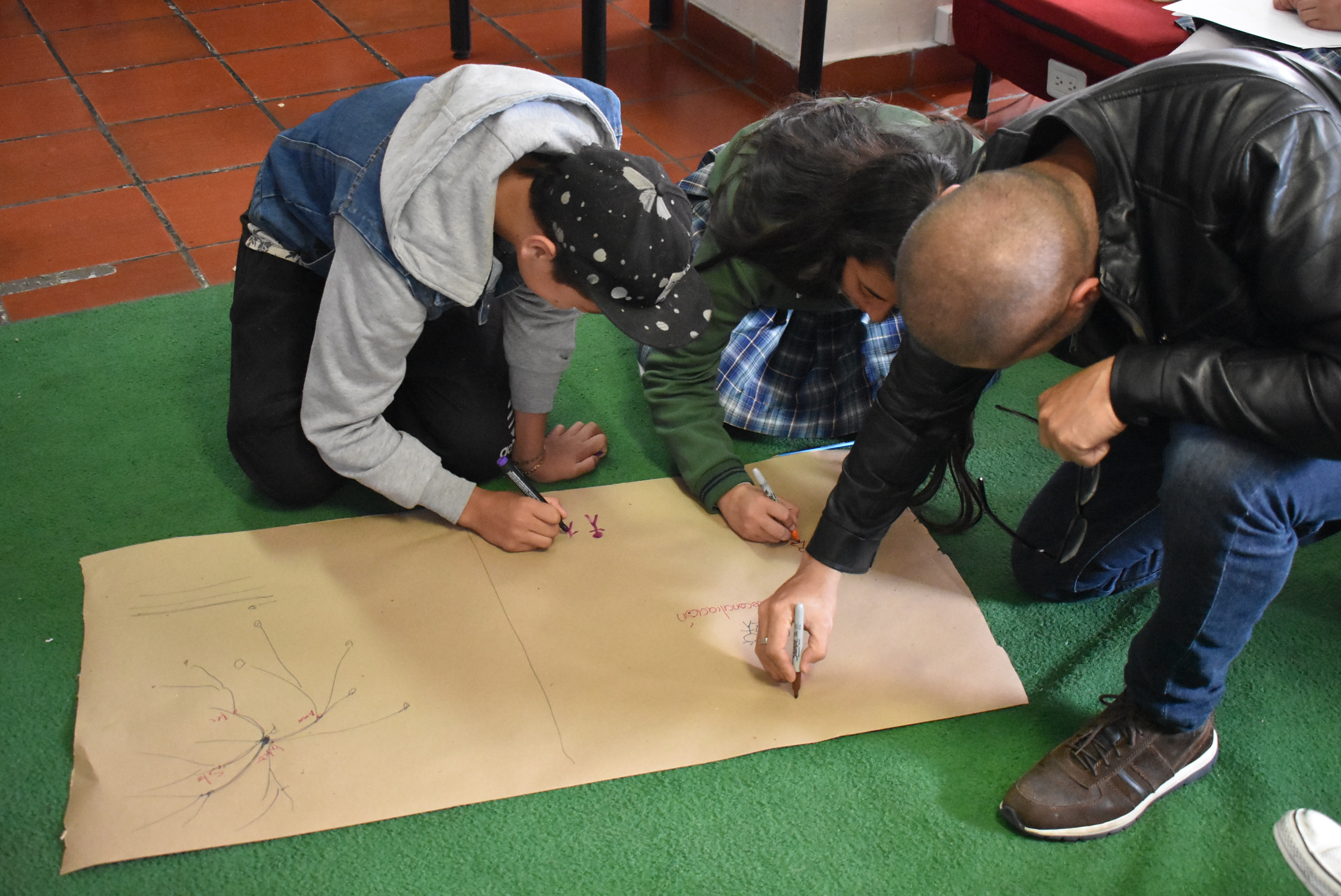 Imagen de apoyo de  Laboratorio de co-creación en la Biblioteca  Pública Carlos E. Restrepo