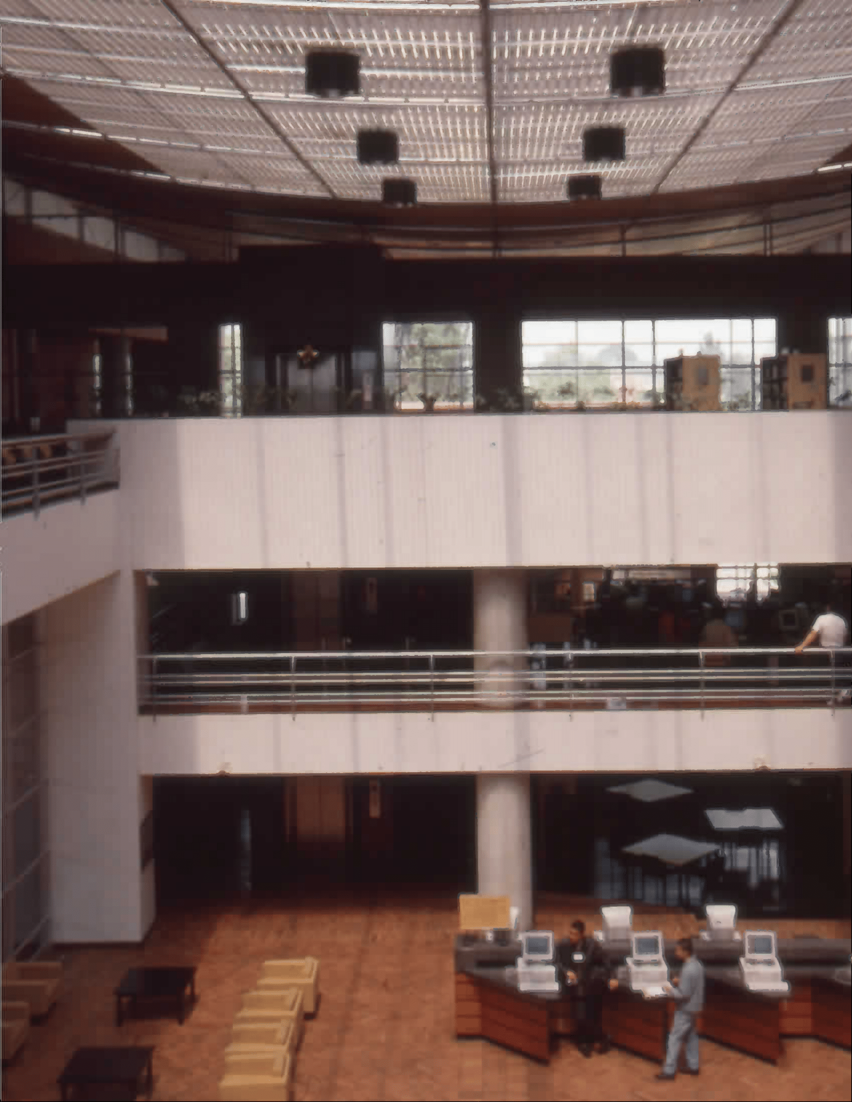 Imagen de apoyo de  Interior de la Biblioteca Pública El Tunal Gabriel García Márquez