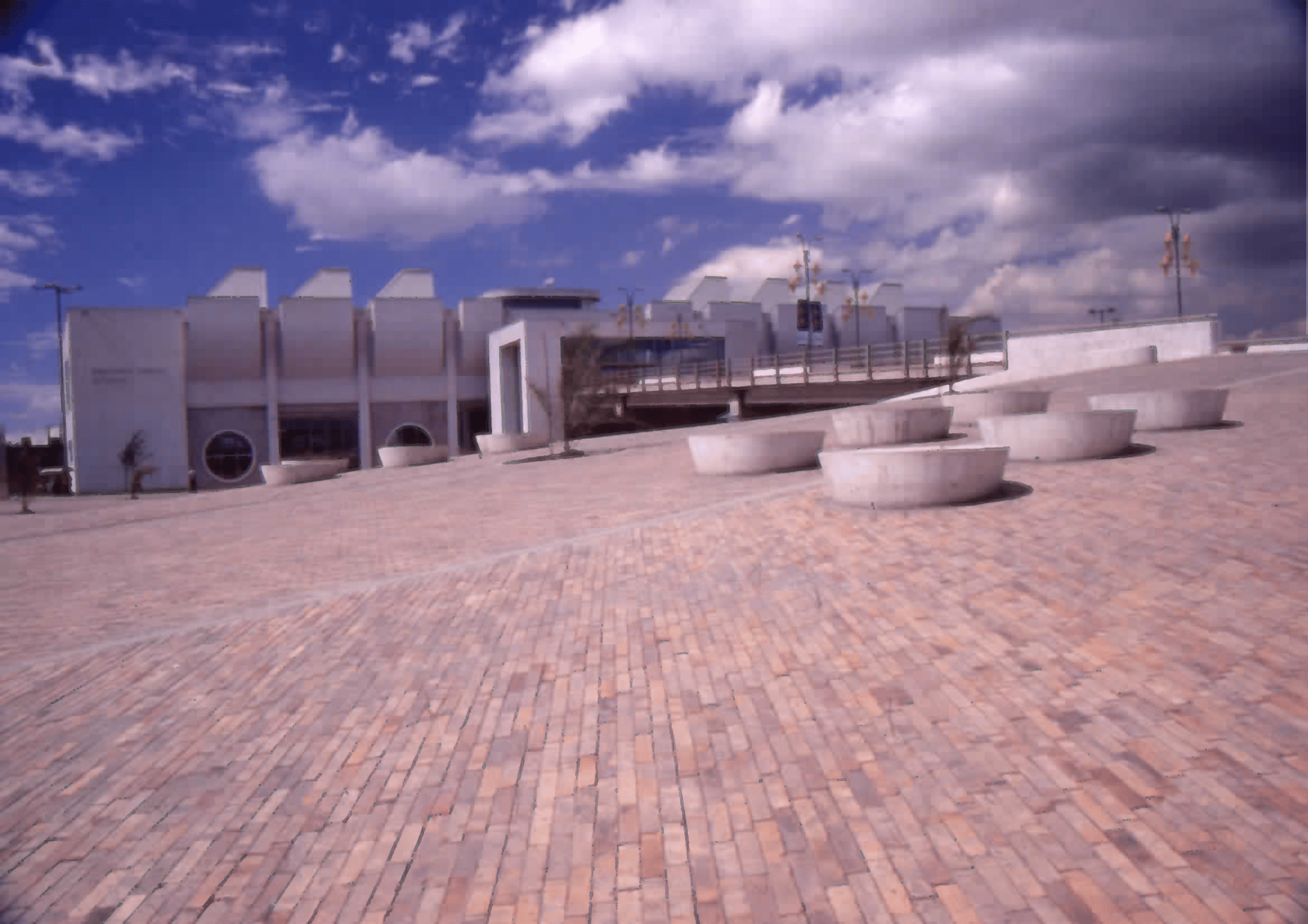 Imagen de apoyo de  Arquitectura de la Biblioteca Pública El Tintal Manuel Zapata Olivella