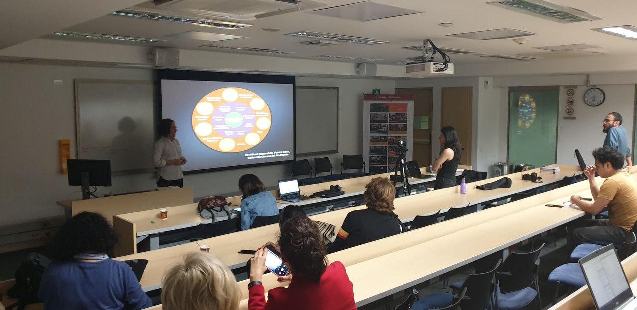 Imagen de apoyo de  Abrir colecciones en Latinoamérica: diálogos regionales sobre bibliotecas, archivos, museos y tecnología digital. Parte 2