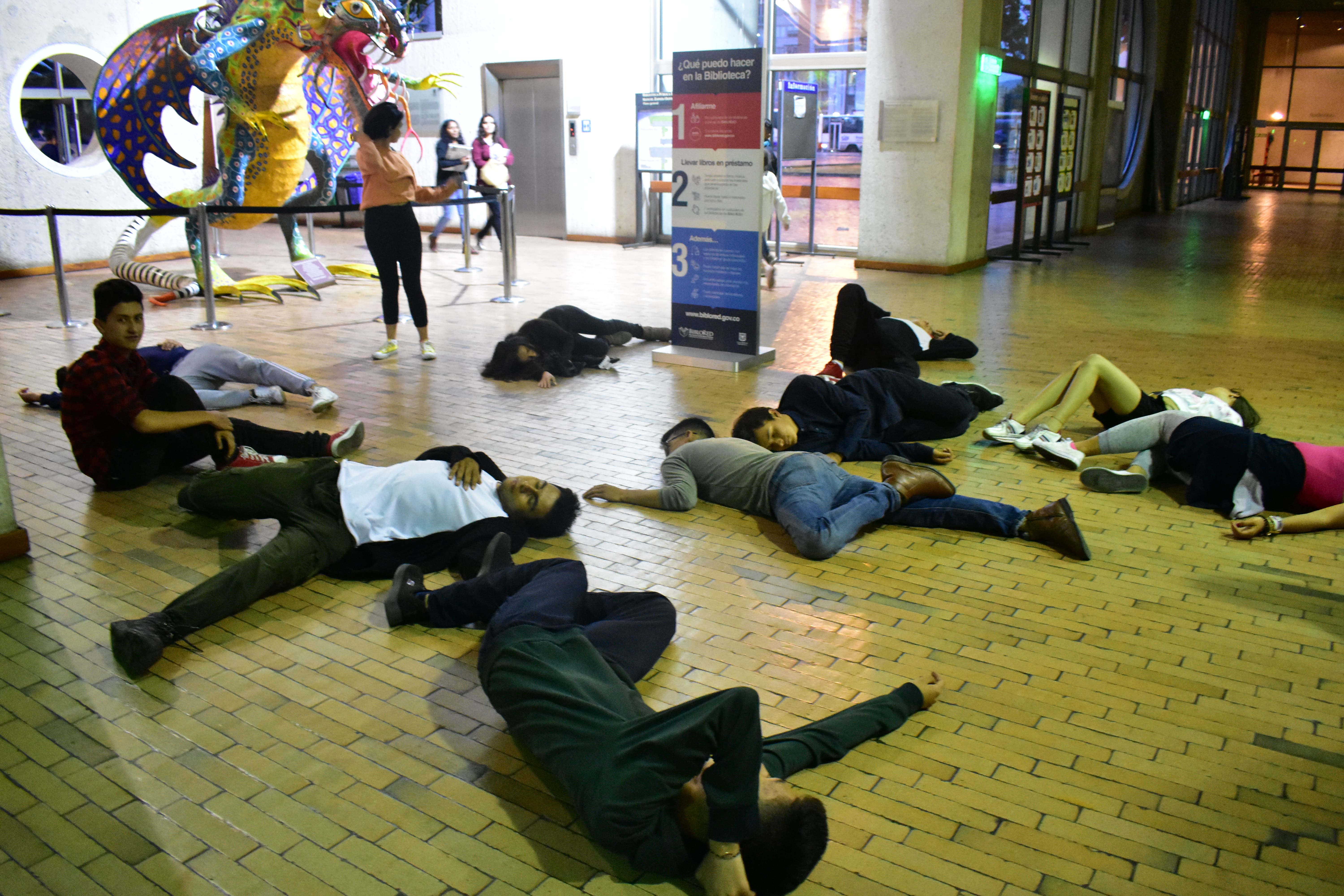 Imagen de apoyo de  Experimentación sobre nuevos usos del espacio a través del cuerpo en el laboratorio de co-creación.