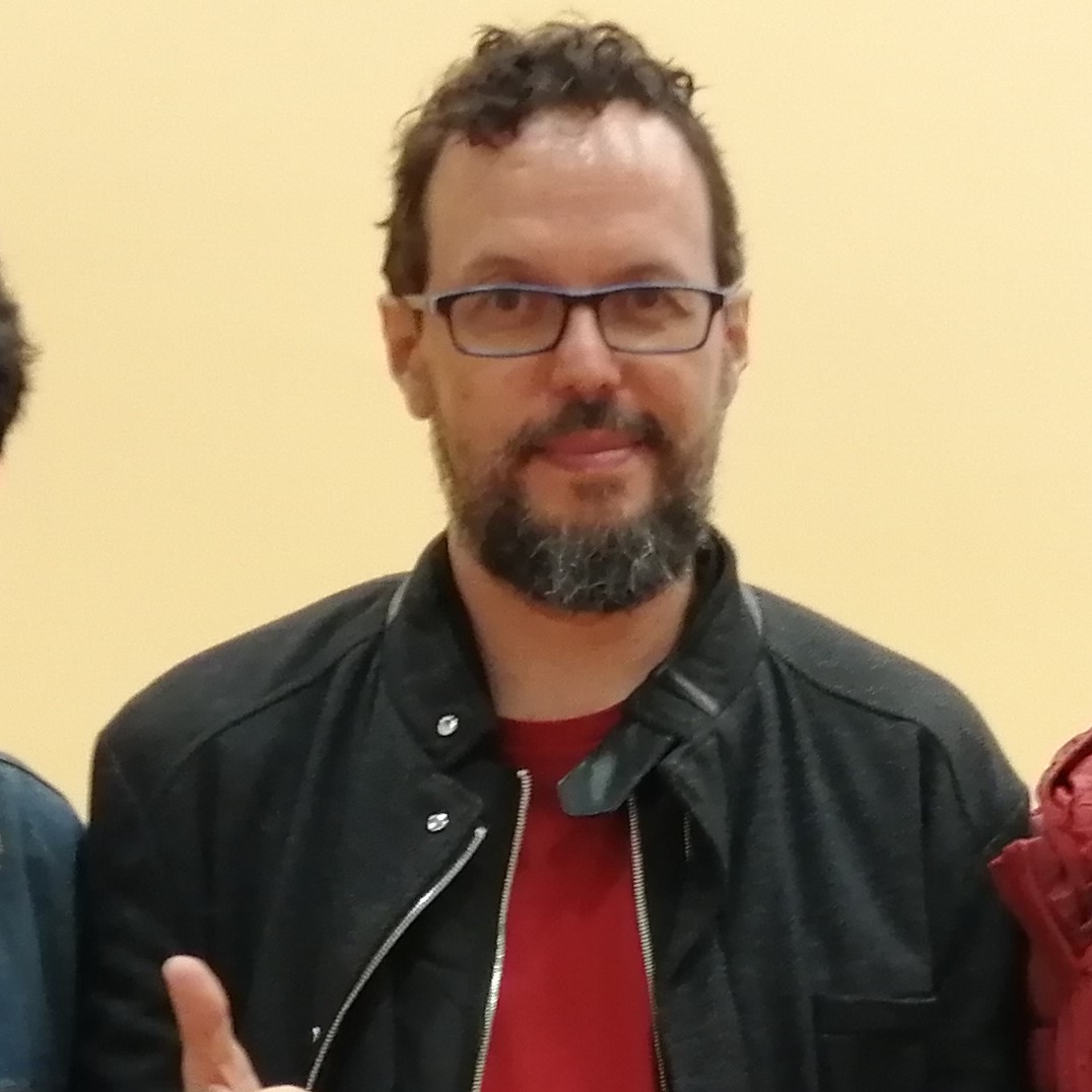 Imagen de apoyo de  Testimonio de Félix Riaño sobre las revistas y cancioneros en los años 90