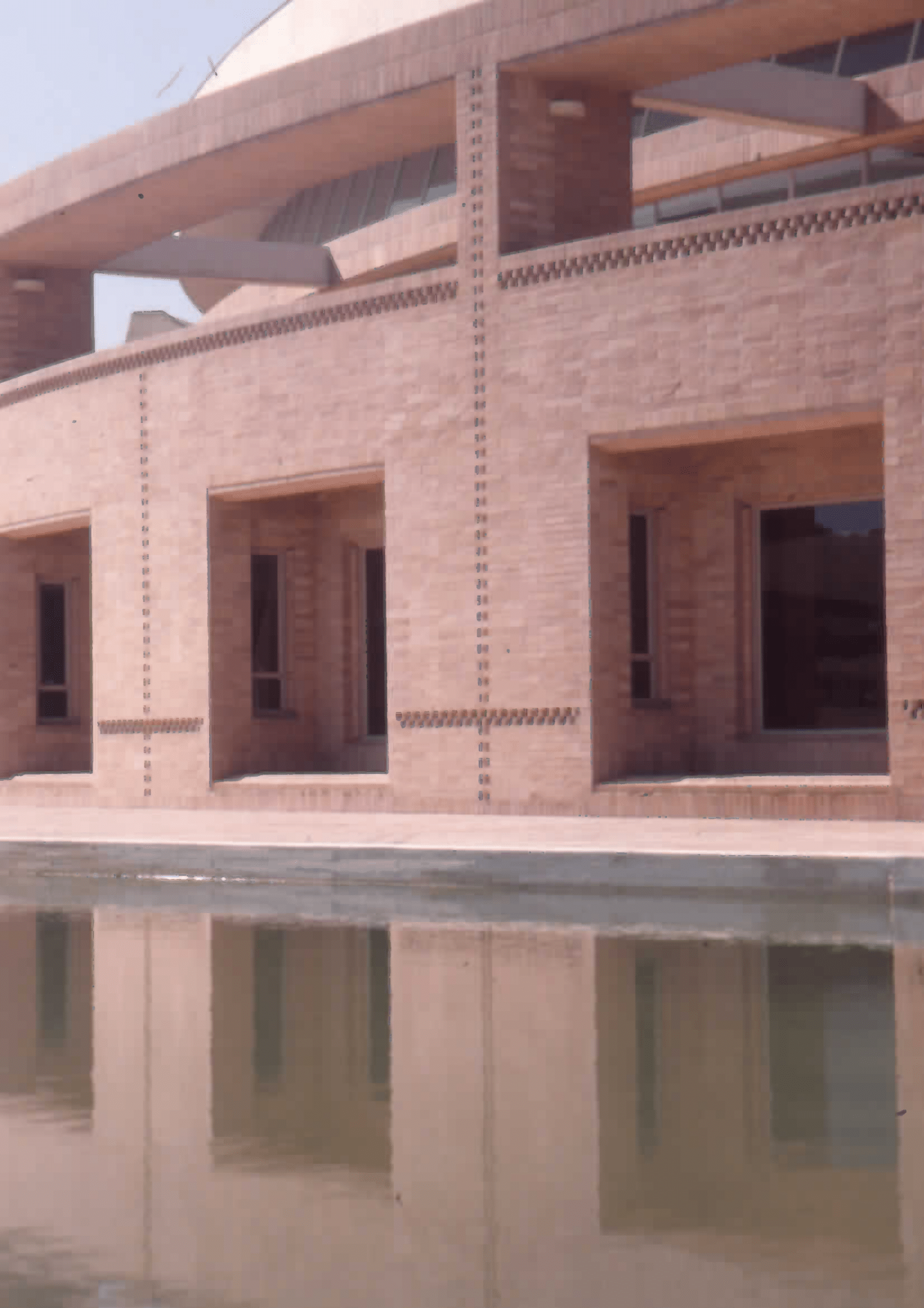 Imagen de apoyo de  Arquitectura del exterior de la Biblioteca Pública Virgilio Barco. Fotografía 7