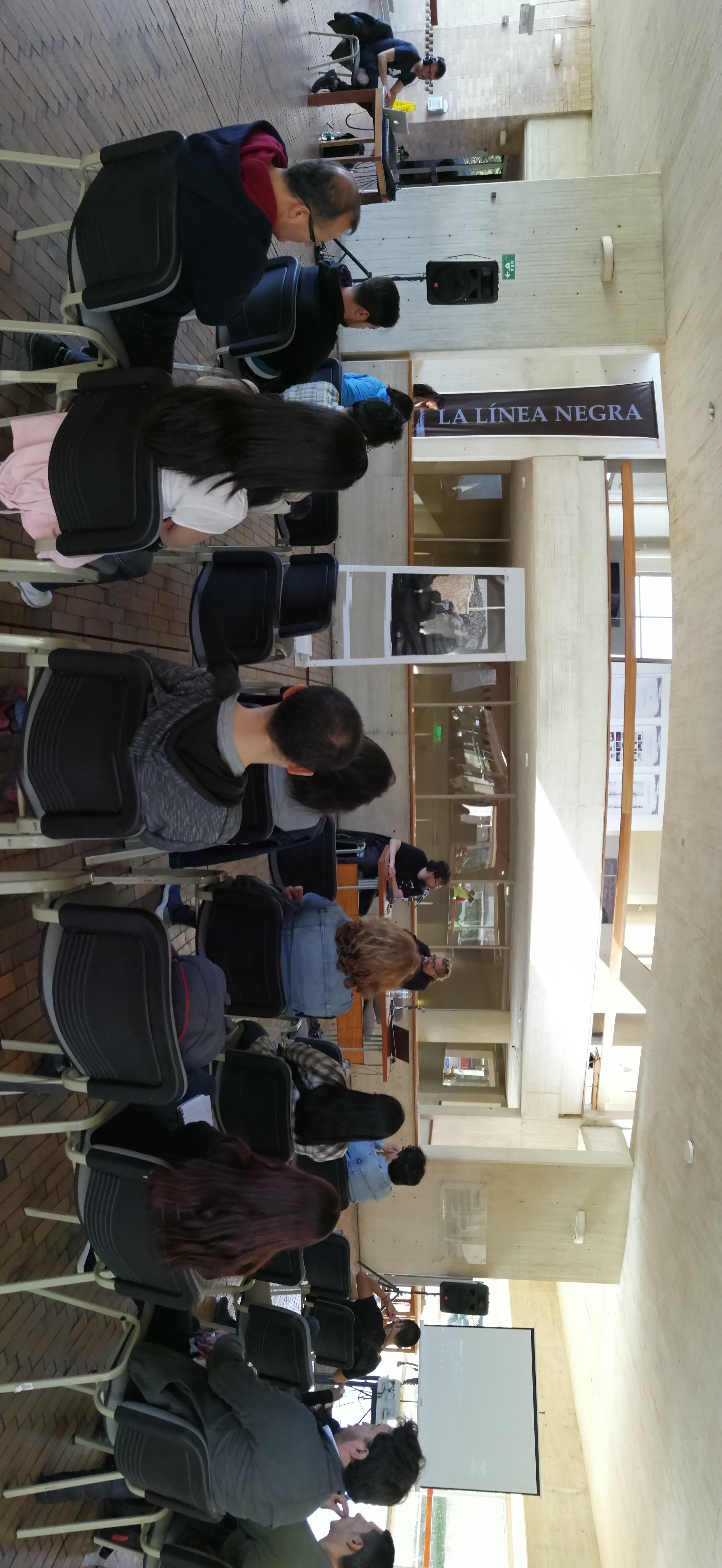 Imagen de apoyo de  Conferencia "Vida urbana, cultura ciudadana y rock en Colombia, años 90", realizada por Félix Riaño en la Biblioteca Pública Virgilio Barco el 6 de julio de 2019