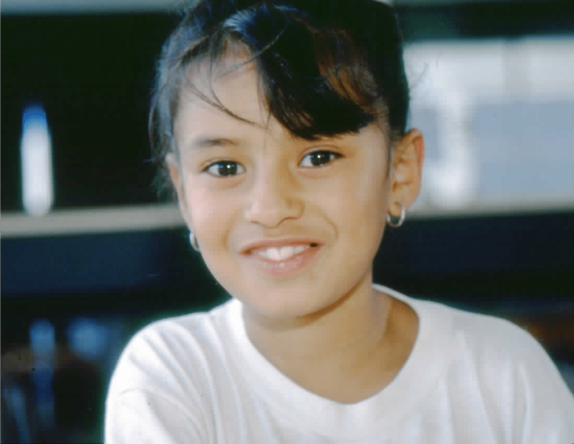 Imagen de apoyo de  Niña usuaria de la Biblioteca Pública El Tunal Gabriel García Márquez