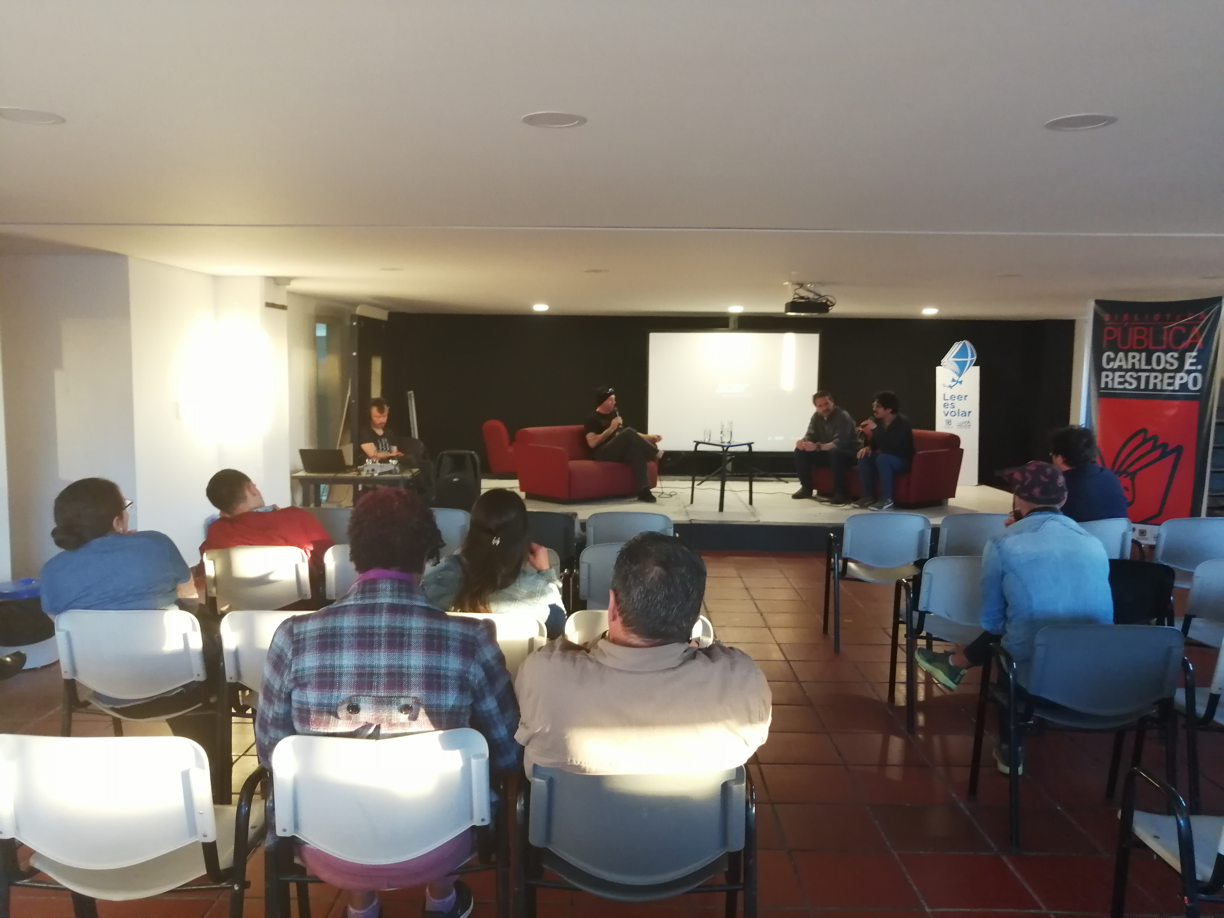 Imagen de apoyo de  Conferencia "Revistas musicales y rock en Colombia durante la década de 1990", realizada por Ricardo Durán en la Biblioteca Pública El Restrepo el 15 de julio de 2019